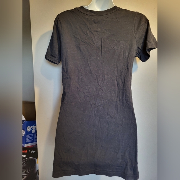 Element Black V-Neck Tee with Colorful Graphic, Size Medium - Picture 2 of 5